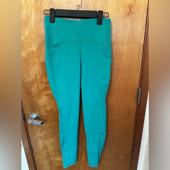 Lululemon Swift Speed High Rise Tight 28” Size 6 - Picture 4 of 4
